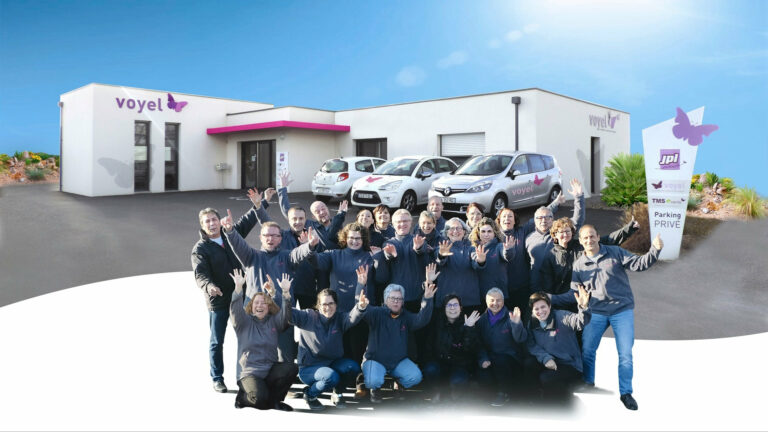Voyel Incoming, a team at your service