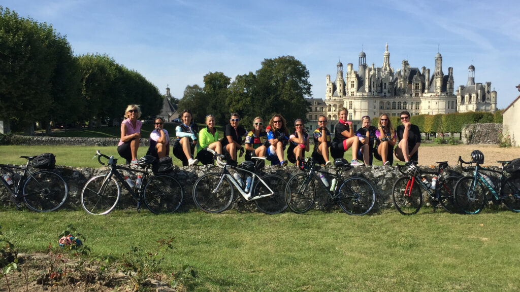 Visit the Château de Chambord with France à Vélo