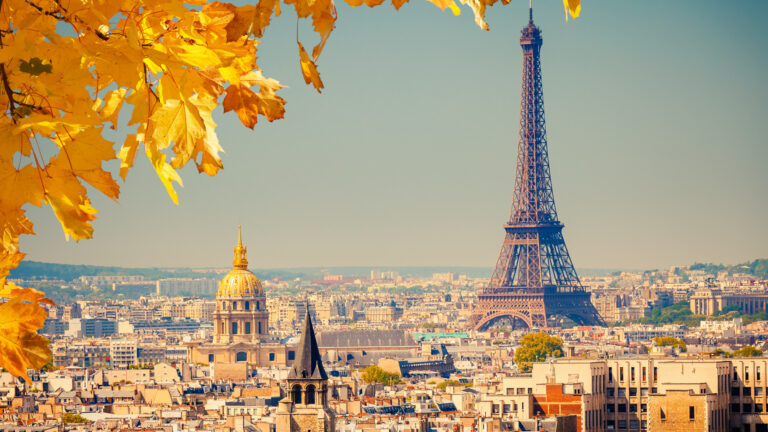 Vue sur Paris avec Rendez-vous Fontainebleau